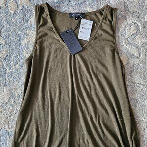 Gibsonlook V-neck sleeveless top, dark olive